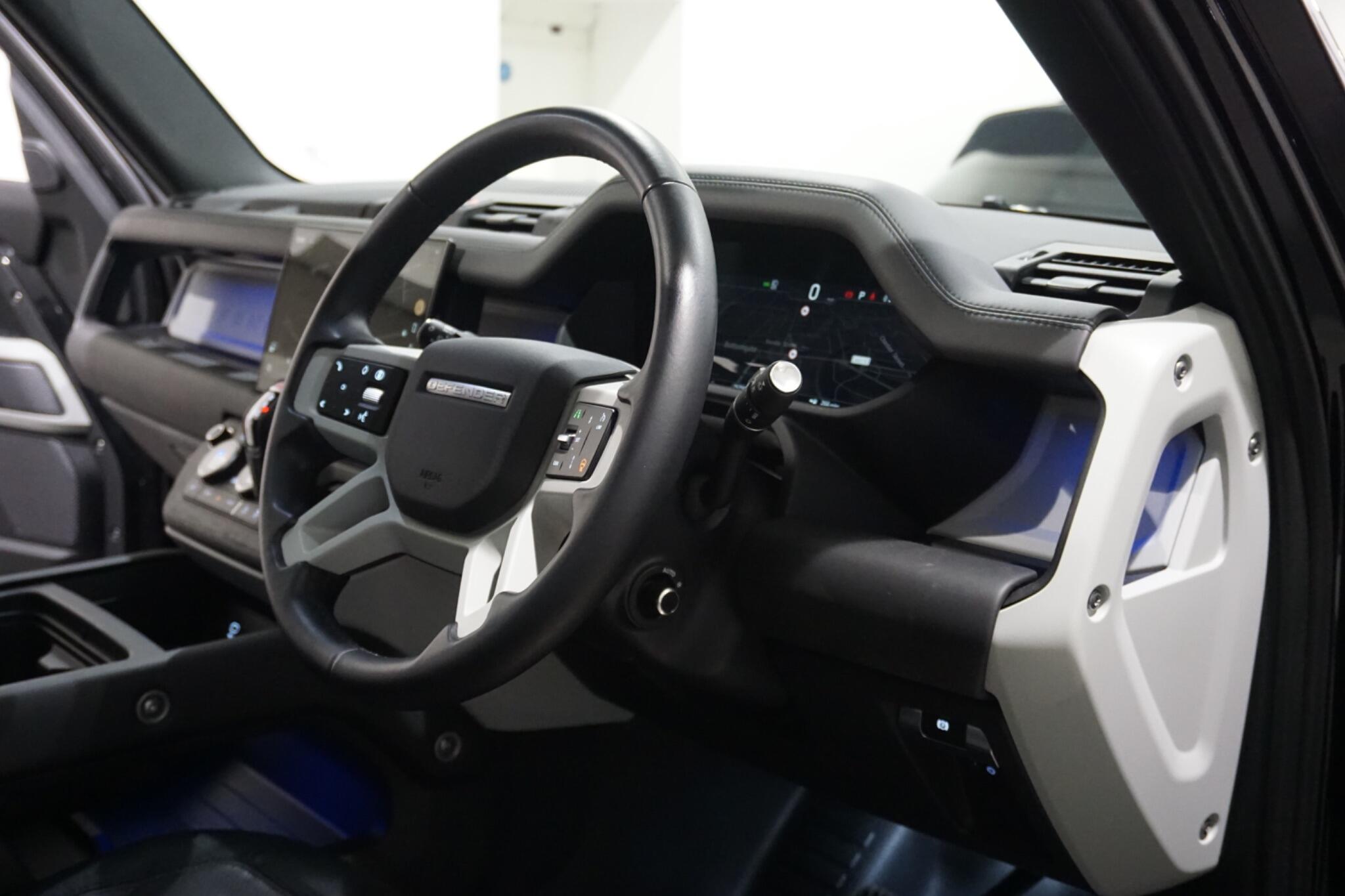 Land Rover Defender 110 3.0 D300 MHEV X-Dynamic HSE Auto 4WD Euro 6 (s/s) 5dr